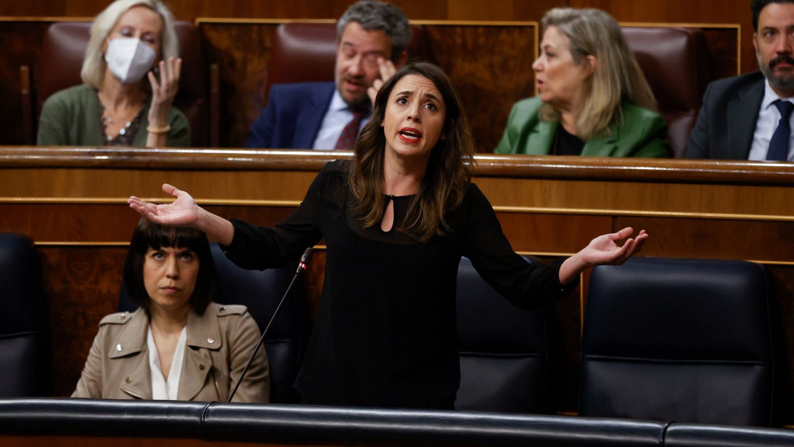 Irene Montero acusa al PP de promover la cultura de la violación y estos exigen su dimisión