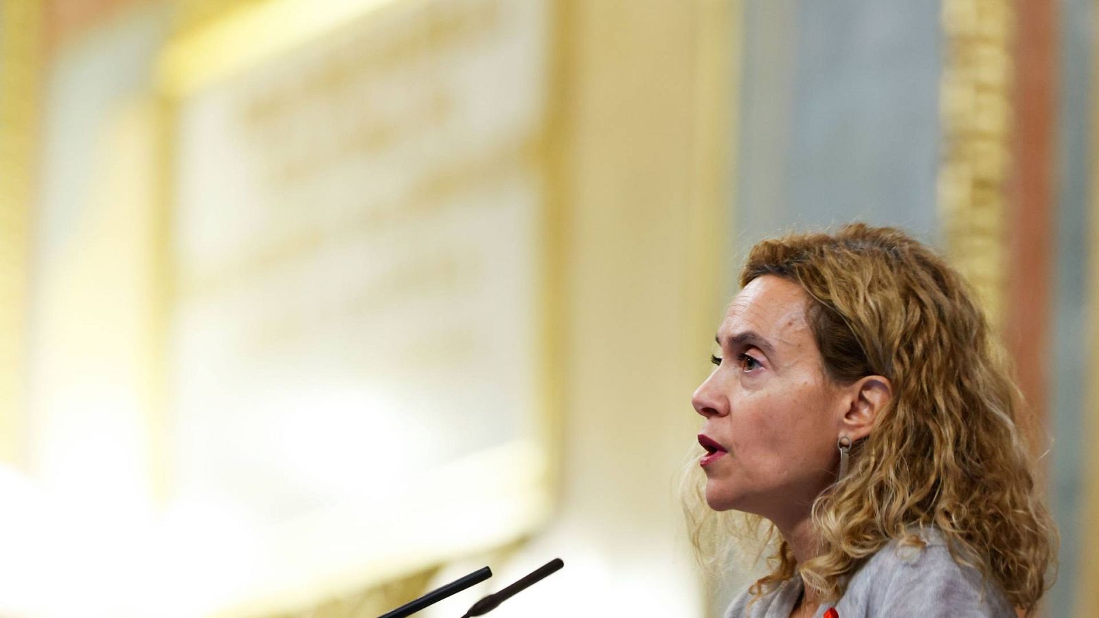 La presidencia del Congreso aplica el reglamento de forma estricta | Ver