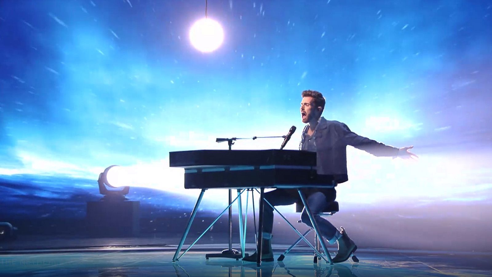 Viaje al centro de la tele - La noche de Eurovisión: Euromomentos - ver ahora