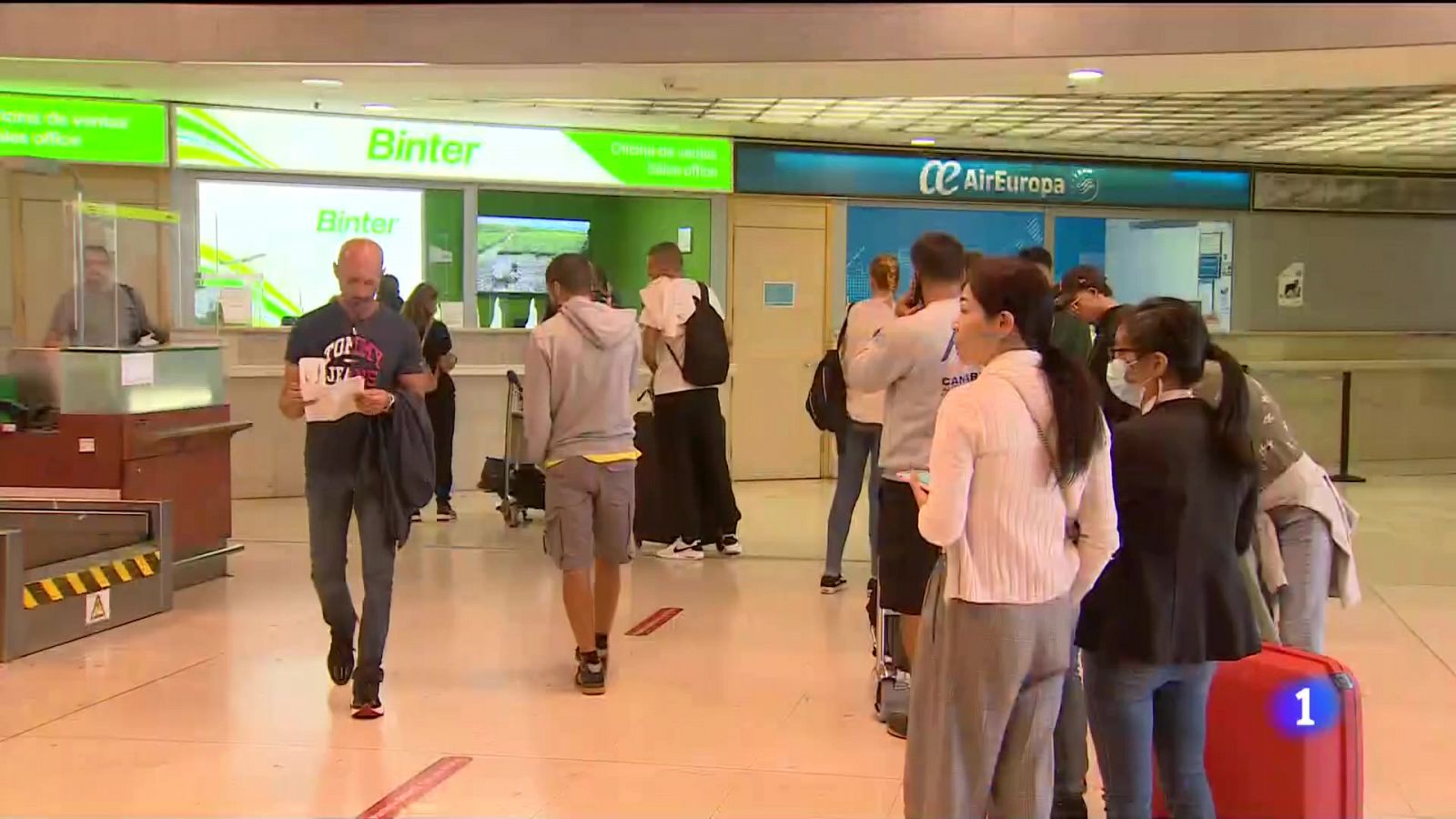 Vuelo de Canarias a Península a precios desobertados