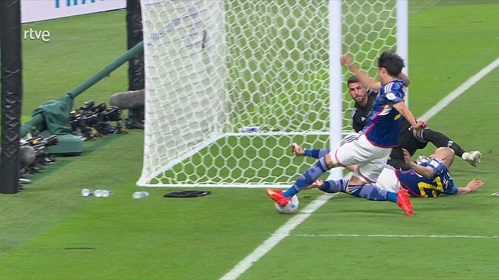 Mundial de Qatar - El balón no salió antes del segundo gol de Japón