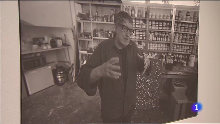 L'informatiu - Comunitat Valenciana - Una retrospectiva del artista valenciano Juan Genovés
