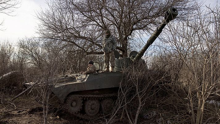 Siguen los combates en el este de Ucrania para controlar el Donbás