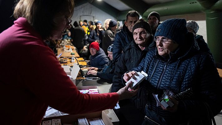 Telediario Fin de Semana - El hambre y el frío se unen a los bombardeos en Zaporiyia