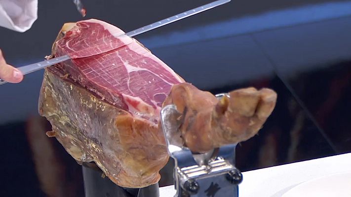 ¿En qué se diferencian el jamón serrano y el jamón de bellota?