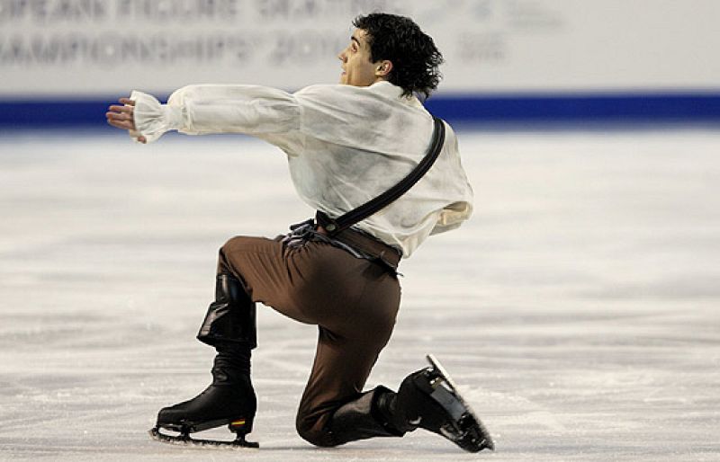 El joven patinador de 18 años Javier Fernández ha conseguido el mejor resultado español de todos los tiempos. 