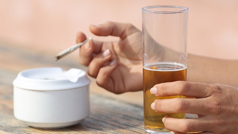 Descubren por qué el alcohol y el tabaco aumentan el riesgo de cáncer de cabeza y cuello