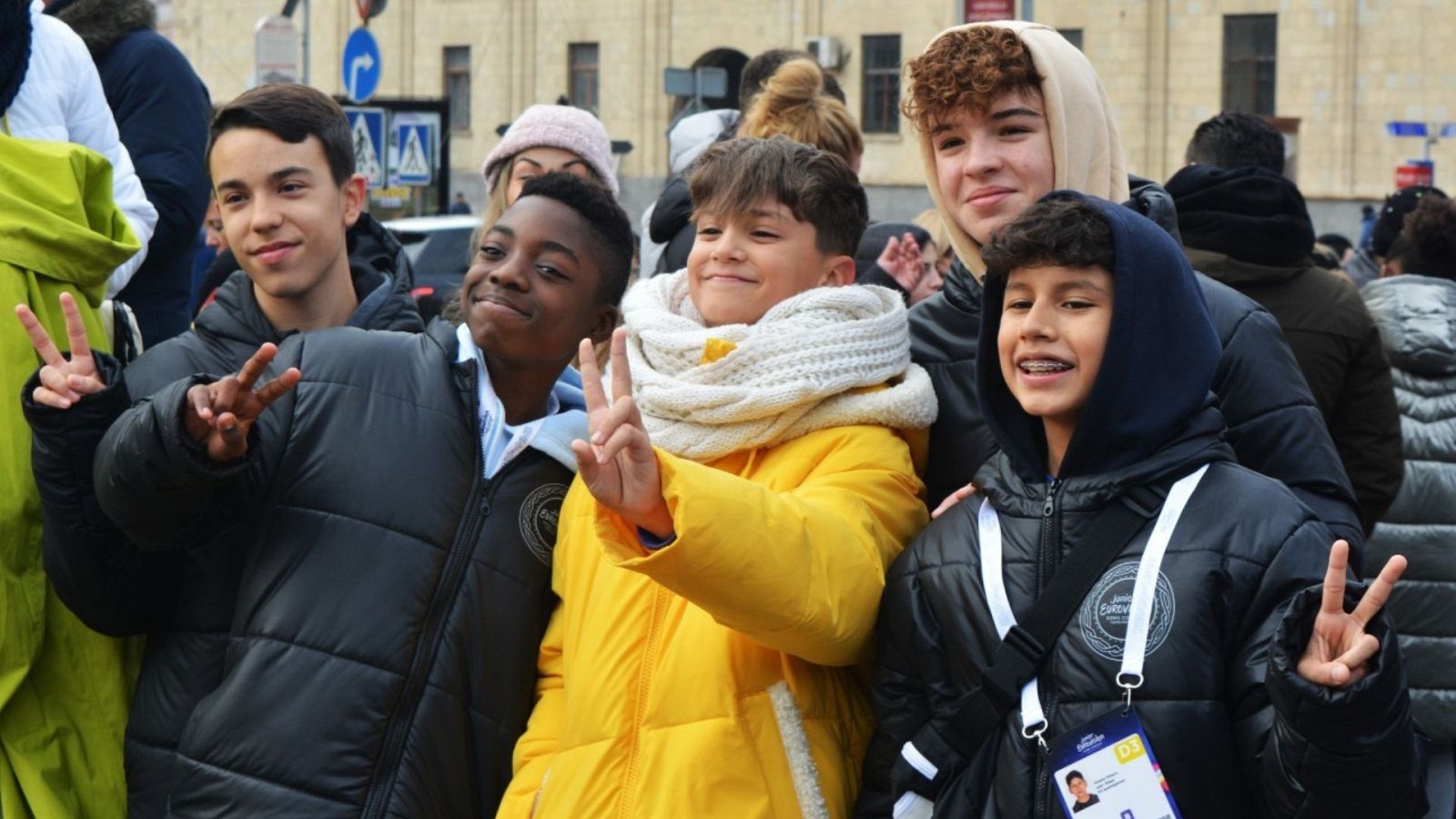 Eurovision junior 2022 | Carlos Higes canta en el centro de Ereván