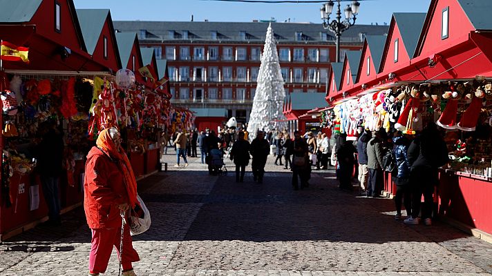 Telediario 1 - Más gasto en las fechas navideñas: la inflación encarece los regalos este año
