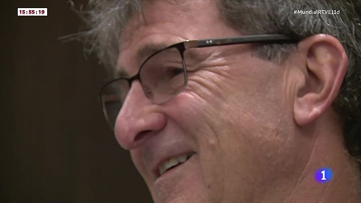 Telediario Fin de Semana - Mundial de Qatar - Kempes, a TVE: "A Messi le hacen mejor sus compañeros"