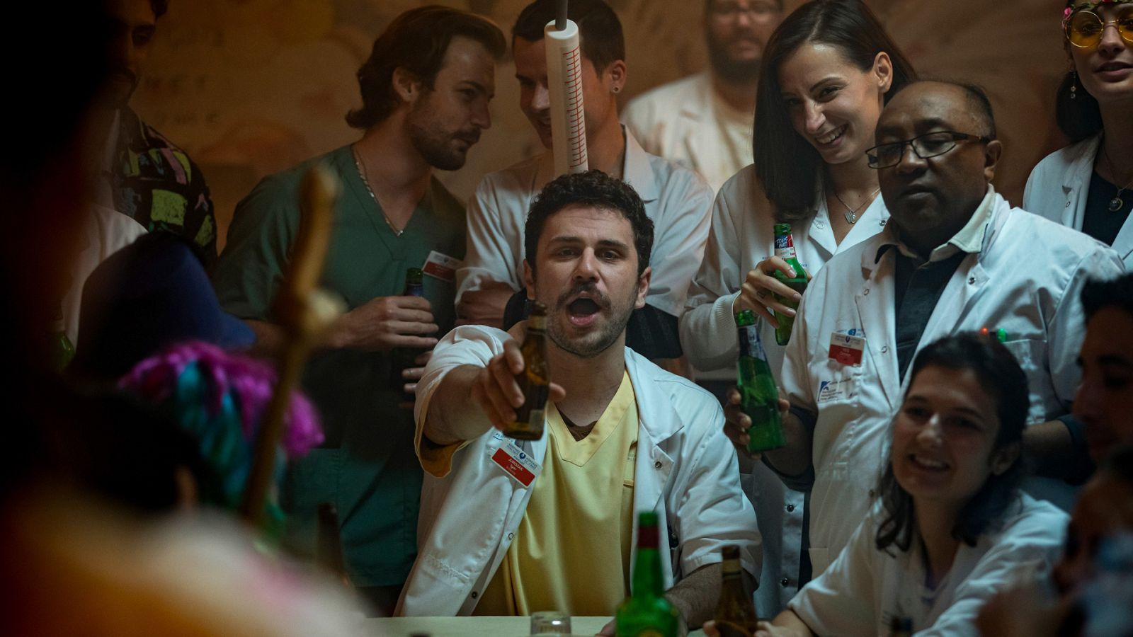 Hipócrates - Temporada 2 - Episodio 6: Quiero ver caras contentas - Ver ahora