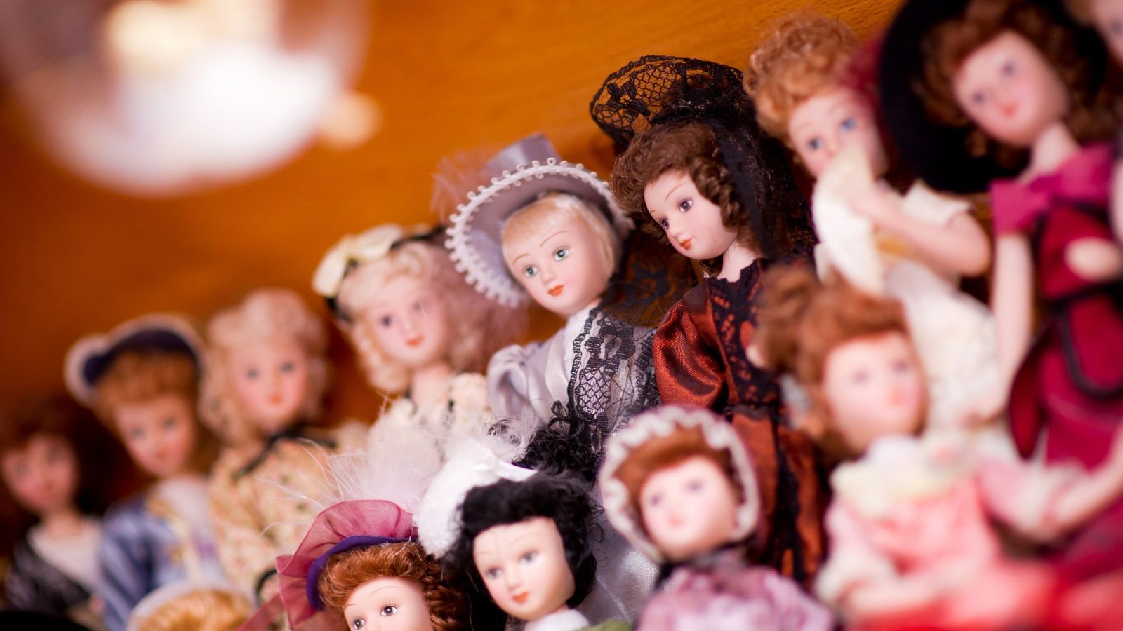 Los 'kidults' son aquellos adultos que compran juguetes y lo hacen guiados por el coleccionismo o nostalgia, y es un nuevo nicho de mercado para grandes distribuidoras.