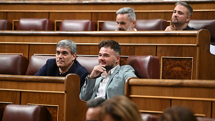 Telediario 2 - PSOE y ERC pactan rebajar a 4 años la pena máxima por malversación sin lucro que beneficiará a los líderes del 1-O
