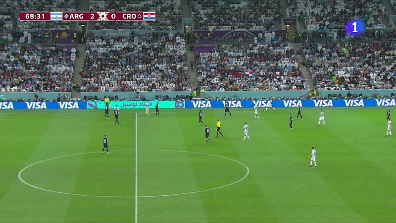 Goles Argentina-Croacia: Messi hace una de las jugadas del Mundial para asistir a Julián Álvarez (3-0)