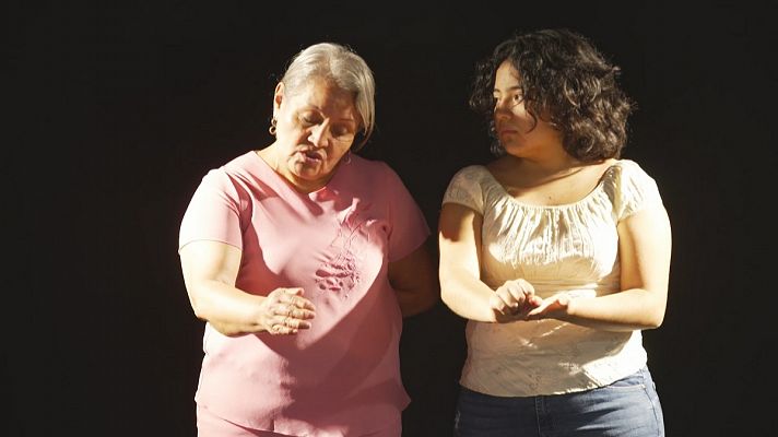 Poderosas: sobrevivir a la violencia de género gracias al teatro