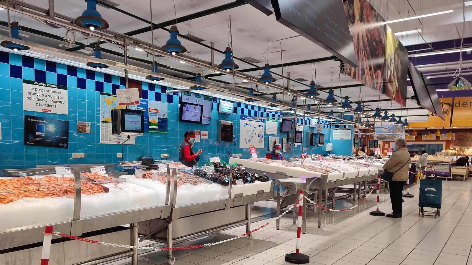 La inflación se moderó hasta el 6,8% en noviembre, con una caída en el precio de la energía, pero un encarecimiento del 15,6% en el precio de los alimentos.