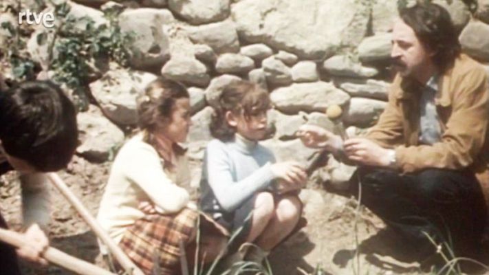 Els alumnes de l'escola de Cànoves planten un hort