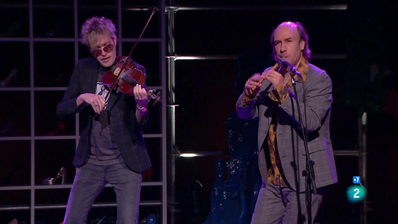 Punts de vista - Entrevista i actuació de Carlos Núñez