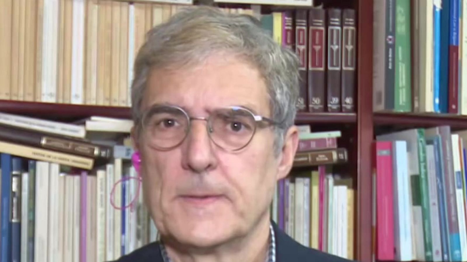 Hablamos con Agustín Ruiz Robledo, catedrático de Derecho - La hora de La 1 | Ver