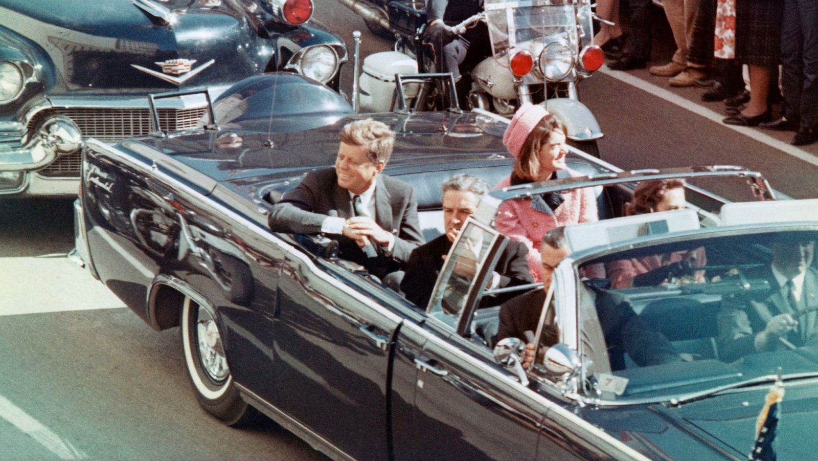 Biden desclasifica 13.000 nuevos documentos sobre el asesinato de Kennedy