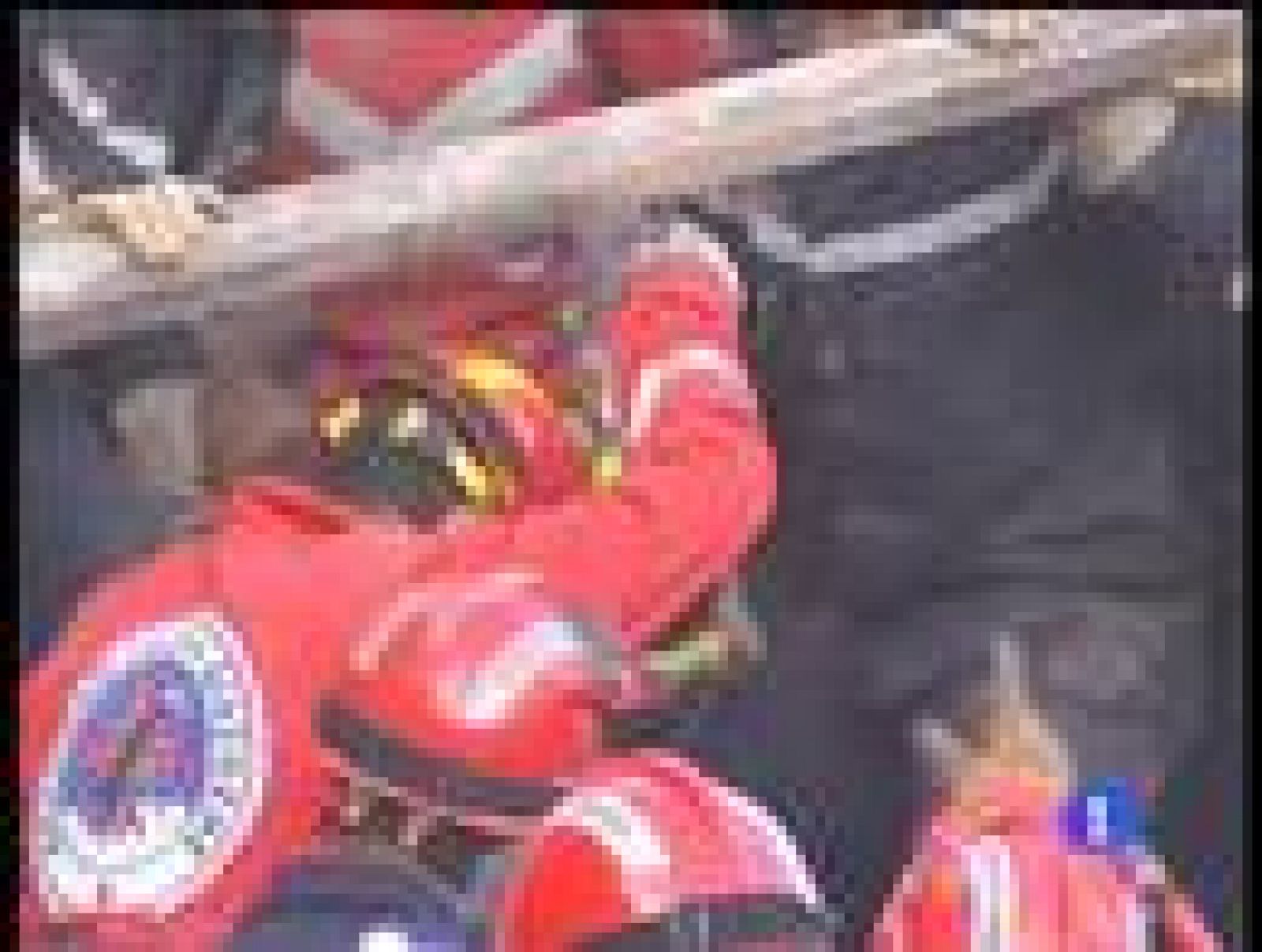 Rescatado con vida tras once días bajo los escombros | Ver