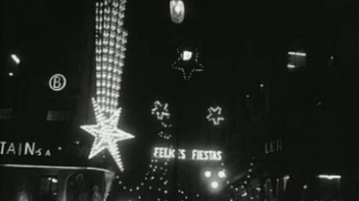 NO-DO - Iluminación navideña en las calles de Barcelona en 1961