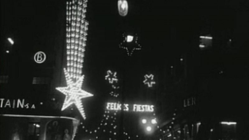 Iluminacin navidea en las calles de Barcelona en 1961