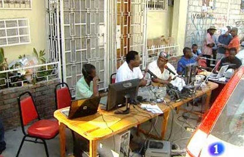 La radio de Haití, "Radio Caribe" sigue transmitiendo en el país