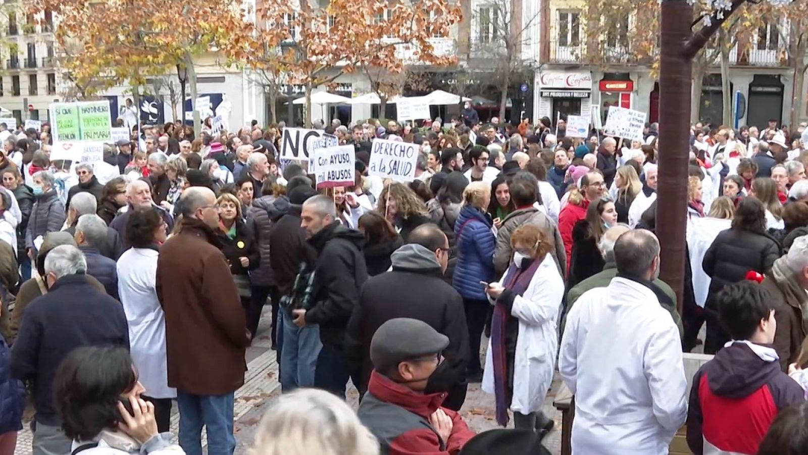 Concentración en Madrid de médicos y pediatras de atención primaria