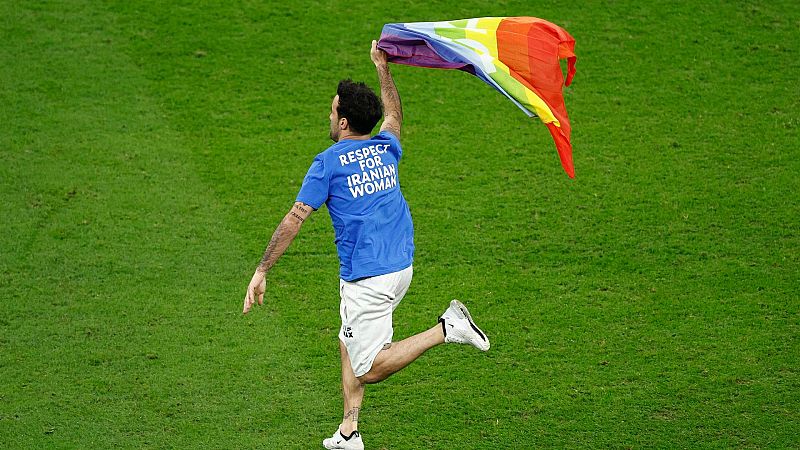 La reivindicación de los derechos LGTBI y de las mujeres marcan el Mundial de Catar