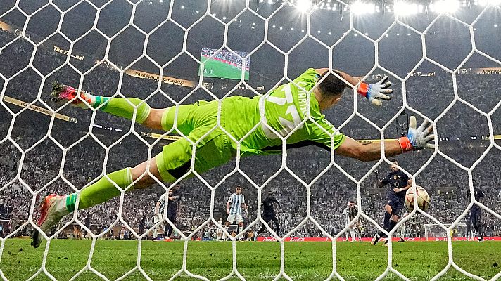  - Mbappé marca de penalti el 2-1 en su primer remate a puerta