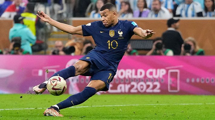  - Mbappé marca un golazo para forzar la prórroga en la final del Mundial (2-2)