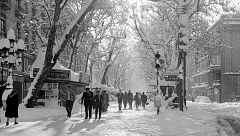 Imatges de la gran nevada de 1962 a Barcelona