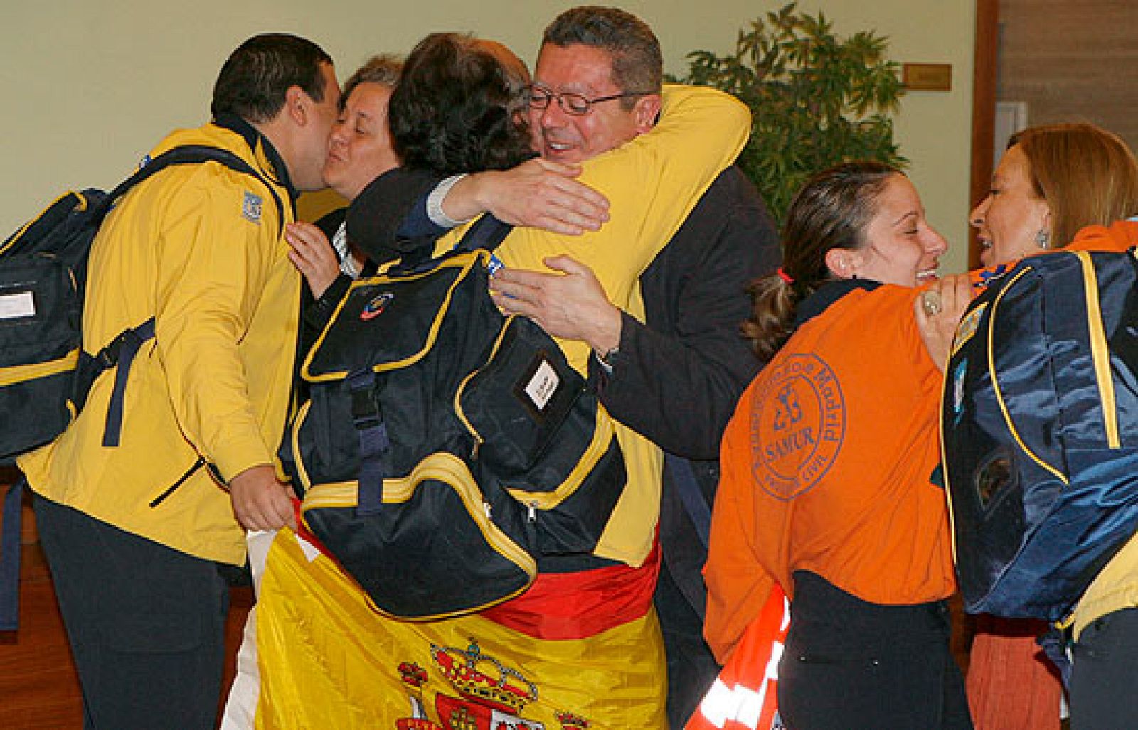 Regresan voluntarios de Haití