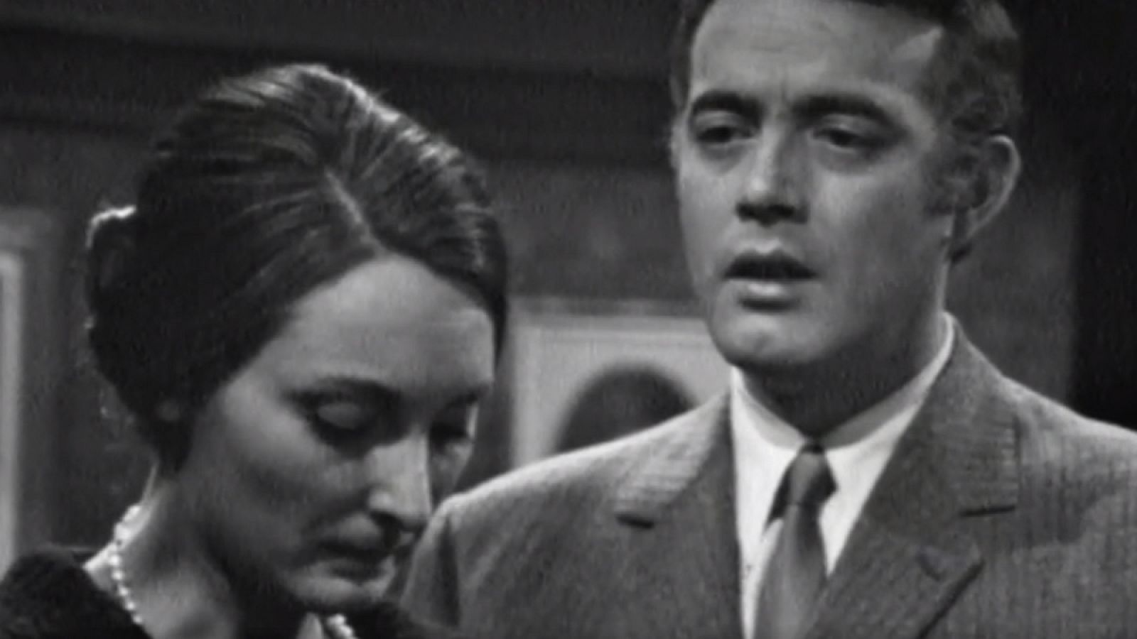 Estudio 1 - El collar - Estudio 1 | Ver