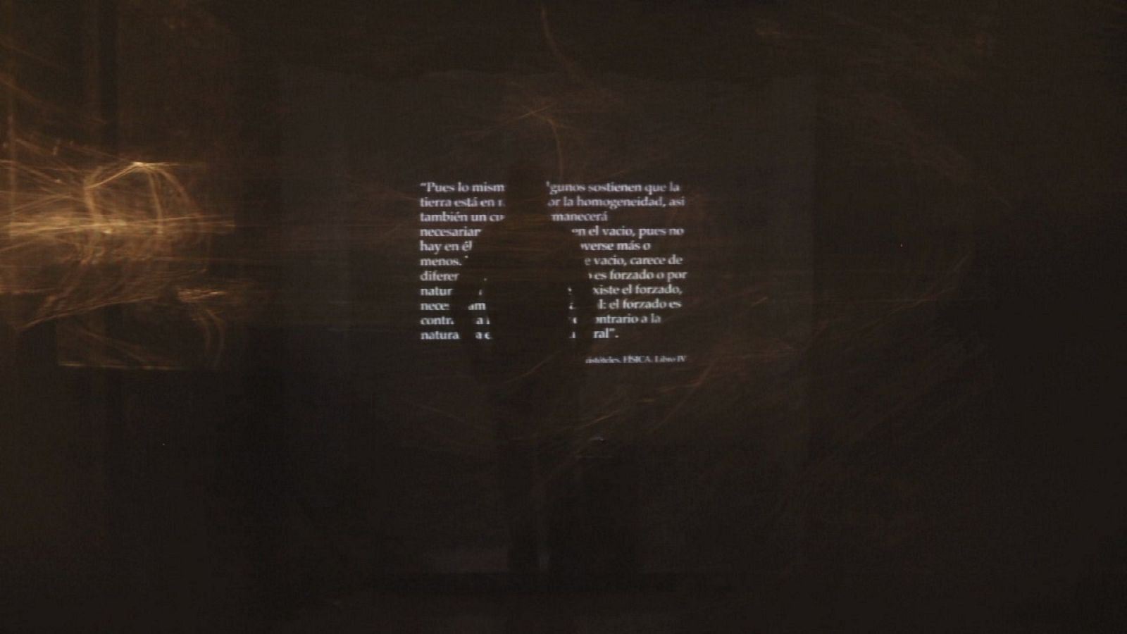 Cámara abierta -  Especial Navidad primera parte, con Ella Daish, SUE975 y Miss Beige en 1minutoCOM - ver ahora