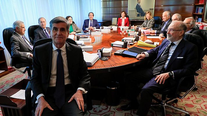 Telediario 2 - El Constitucional toma una decisión inédita al paralizar la votación en el Senado de la reforma del Poder Judicial