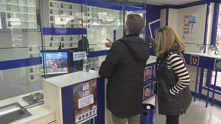 Noticias Andalucía - Últimas compras de la lotería de Navidad