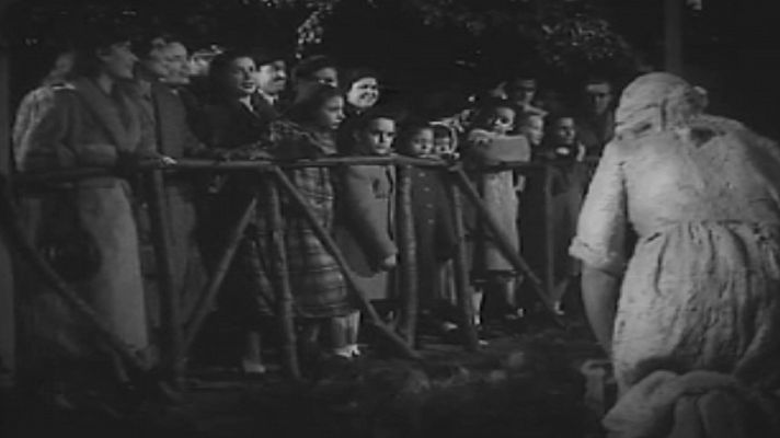 NO-DO - Belén a tamaño natural, en el Cottolengo de Barcelona