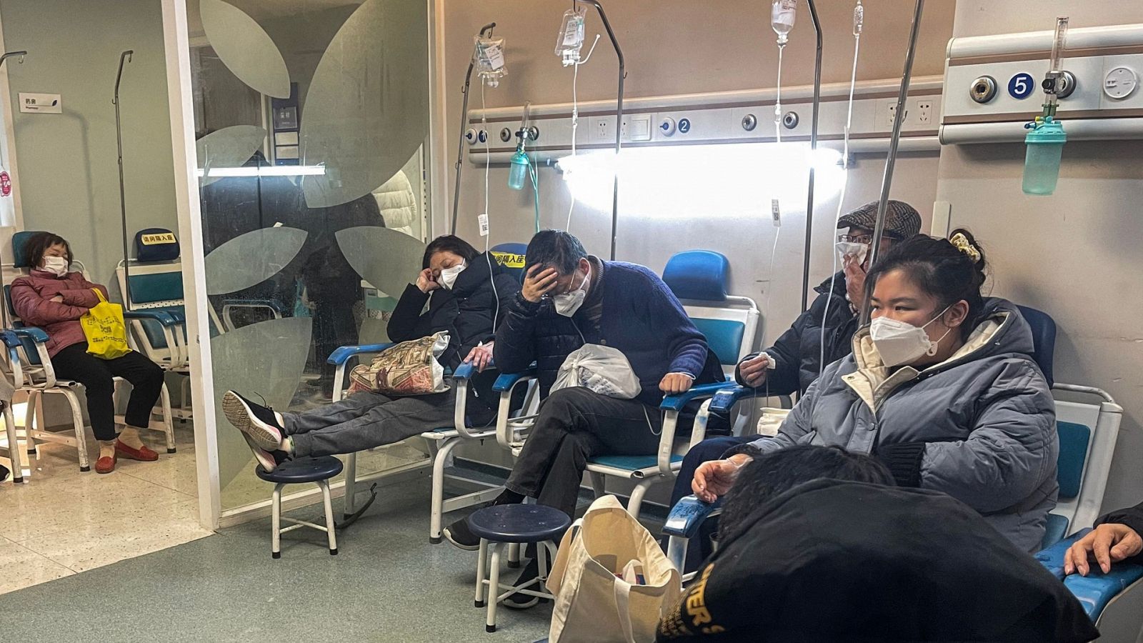Coronavirus China: Hospitales colapsados y cuerpos hacinados en pasillos