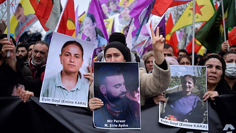 El atacante que mató a tres personas de origen kurdo en París confiesa ser racista