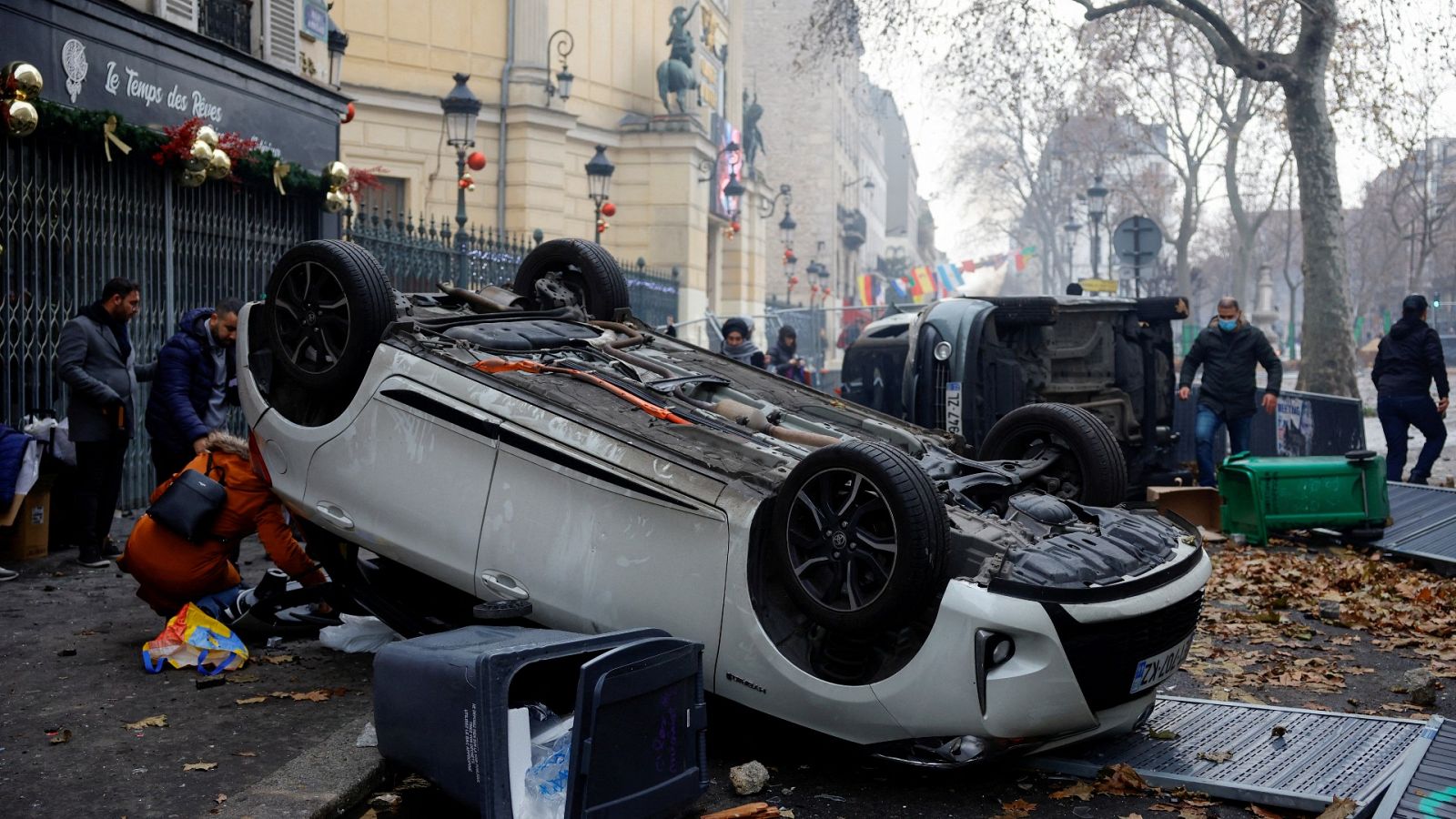 Disturbios en París tras una manifestación de militantes kurdos