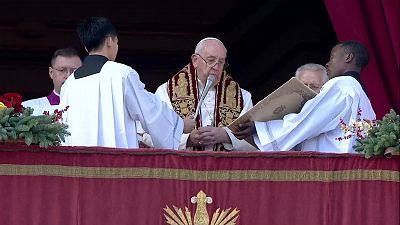 Misa de Navidad, y bendición Urbi et Orbi desde Roma