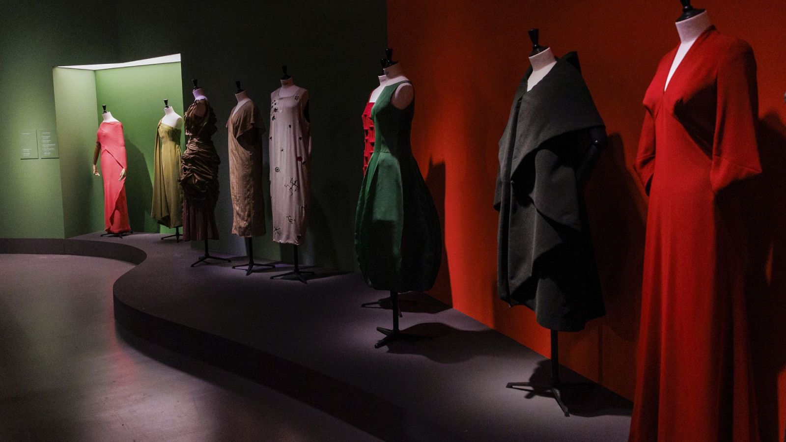 Flash moda monográficos - Sybilla, la artista que sublimó su arte - Ver ahora