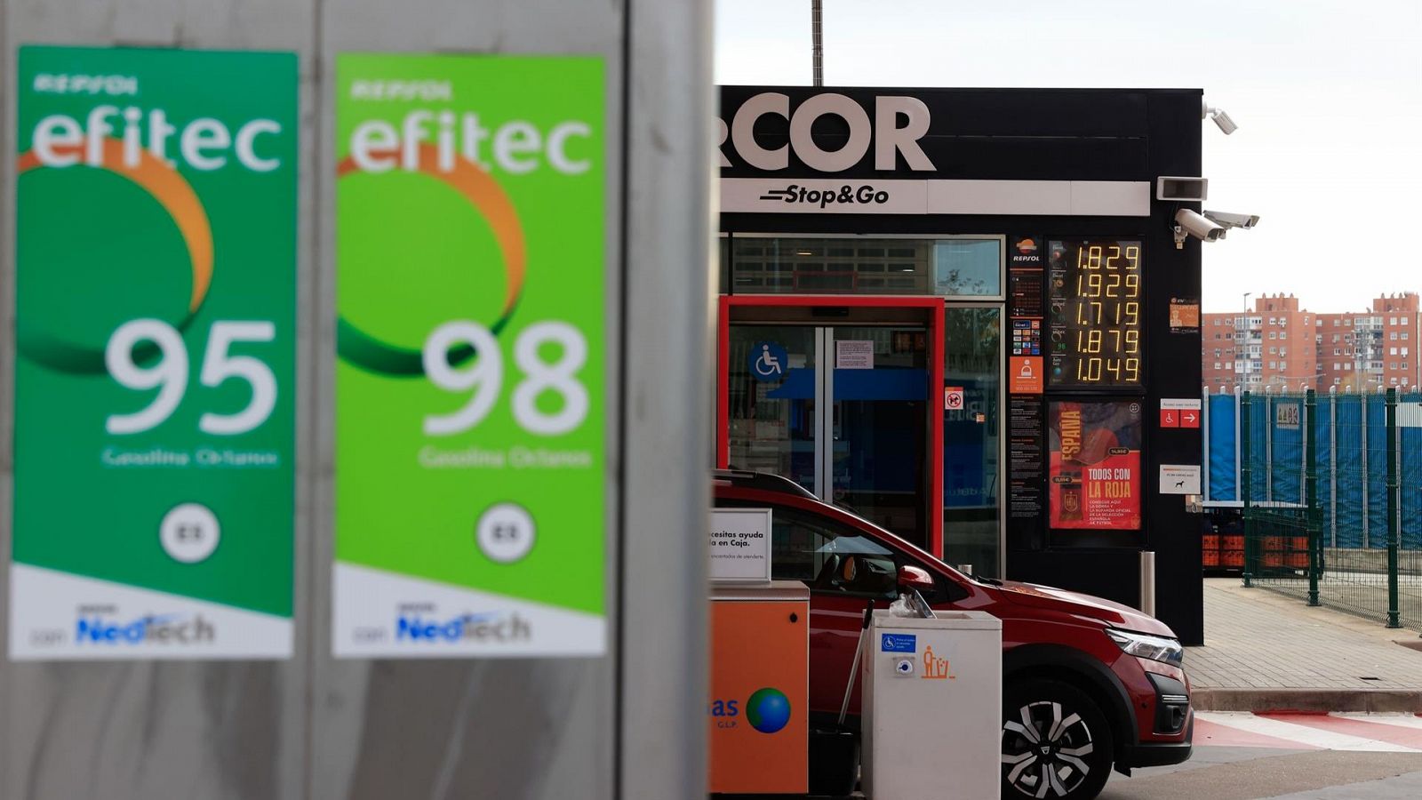 Los vendedores al por menor de combustible, "intranquilos" por la ayuda a la gasolina