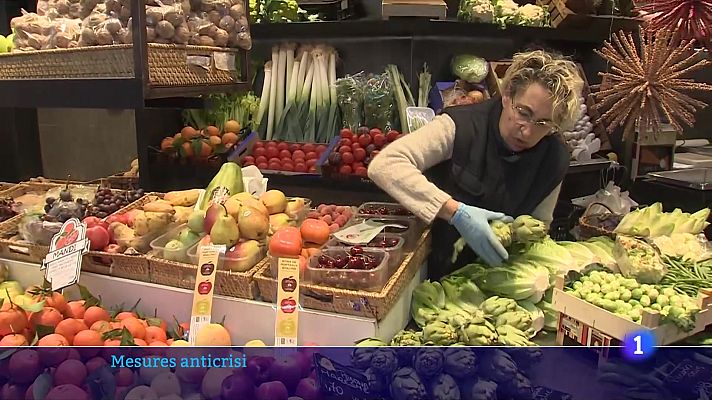 L'Informatiu - El Govern suprimeix l'IVA dels aliments de primera necessitat i donarà un xec de 200 euros a famílies vulnerables