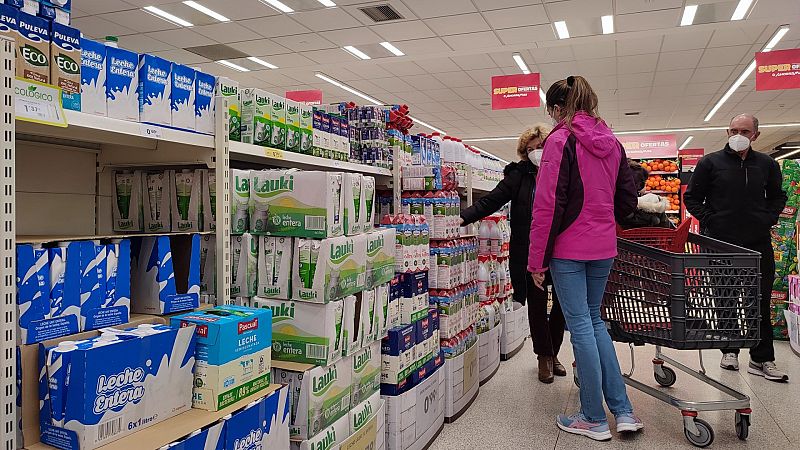 La inflación baja en diciembre un punto hasta el 5,8% por la energía pero los alimentos siguen disparados