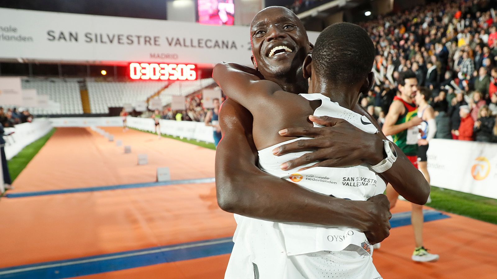 Cheptegei y Chesang, vencedores en las categorías masculina y femenina de la San Silvestre Vallecana