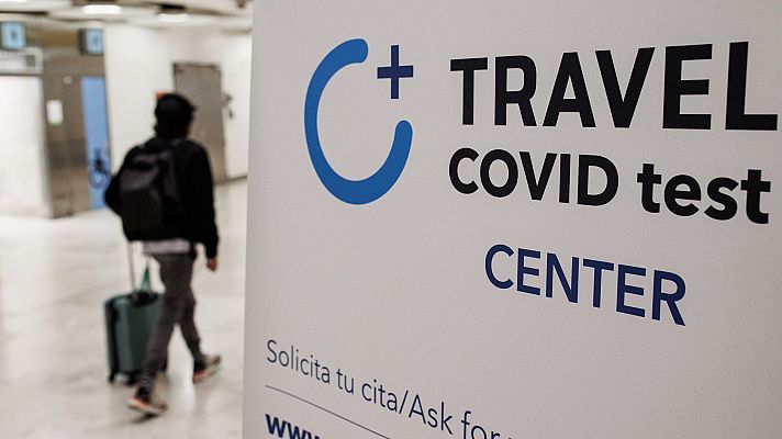 ¿Son eficaces los controles de coronavirus en aeropuertos para evitar una ola de contagios?
