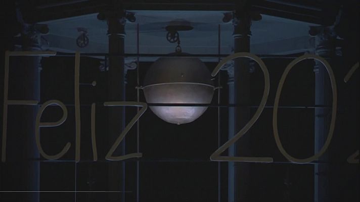 Telenavarra - Los disfraces más pintorescos de la Nochevieja carnavalesca en Pamplona